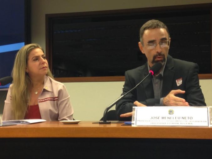 Audiência ZEIS.jpg